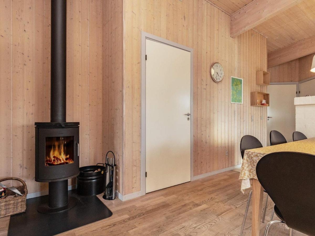 8 Person Holiday Home In Faaborg Eksteriør billede